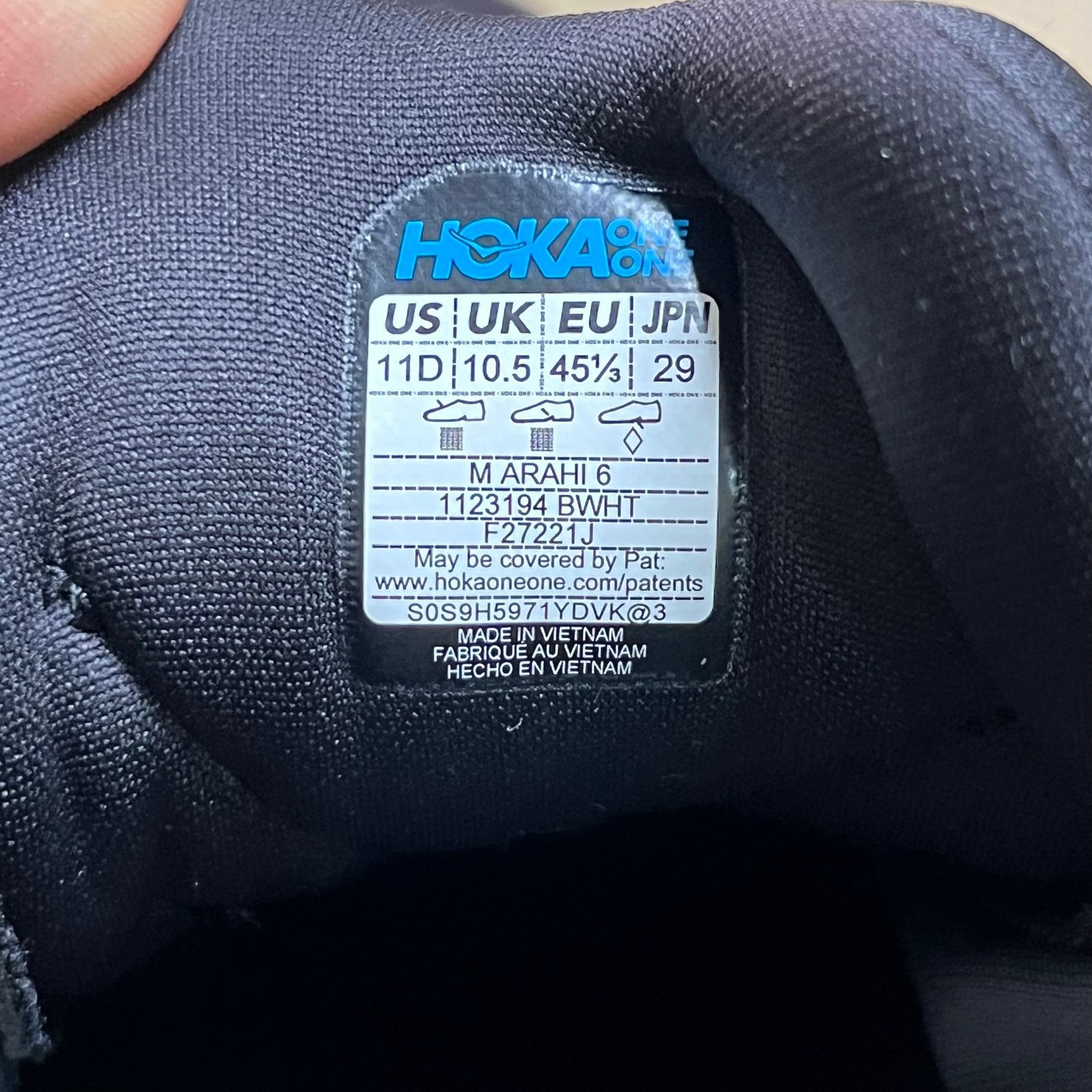 Hoka HOKA Arahi 6 Running Shoes Men’s 11D Black White Stability Size US 11 / EU 44 - 2 Thumbnail