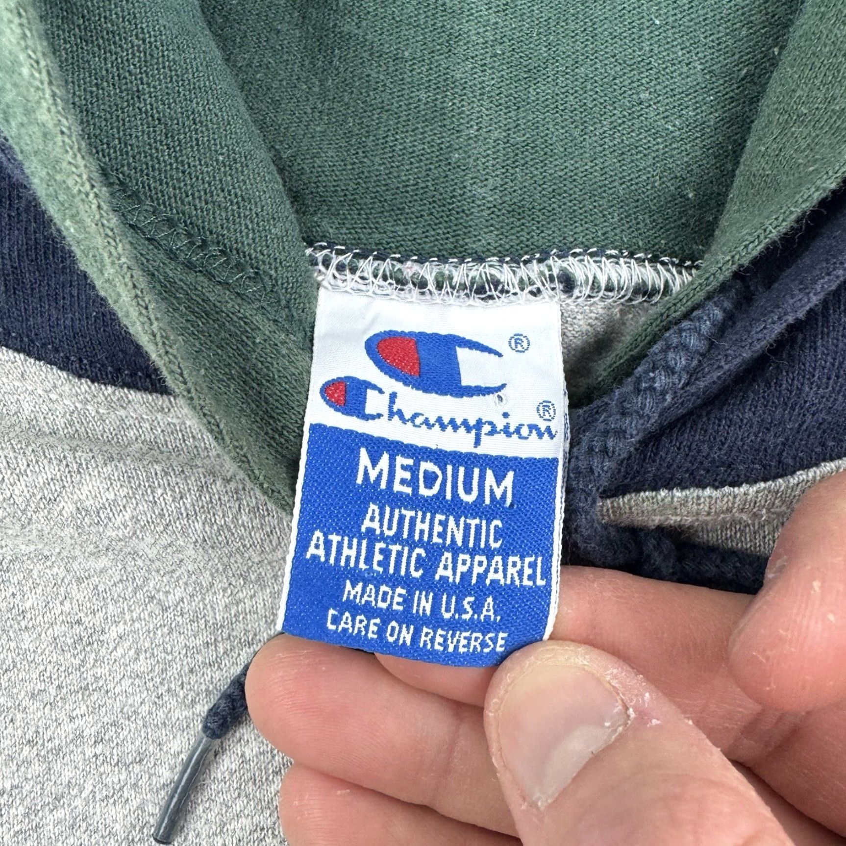 Champion VINTAGE Champion Hoodie Adult Medium Gray 90s Embroidered Pullover Mens Size US M / EU 48-50 / 2 - 4 Thumbnail