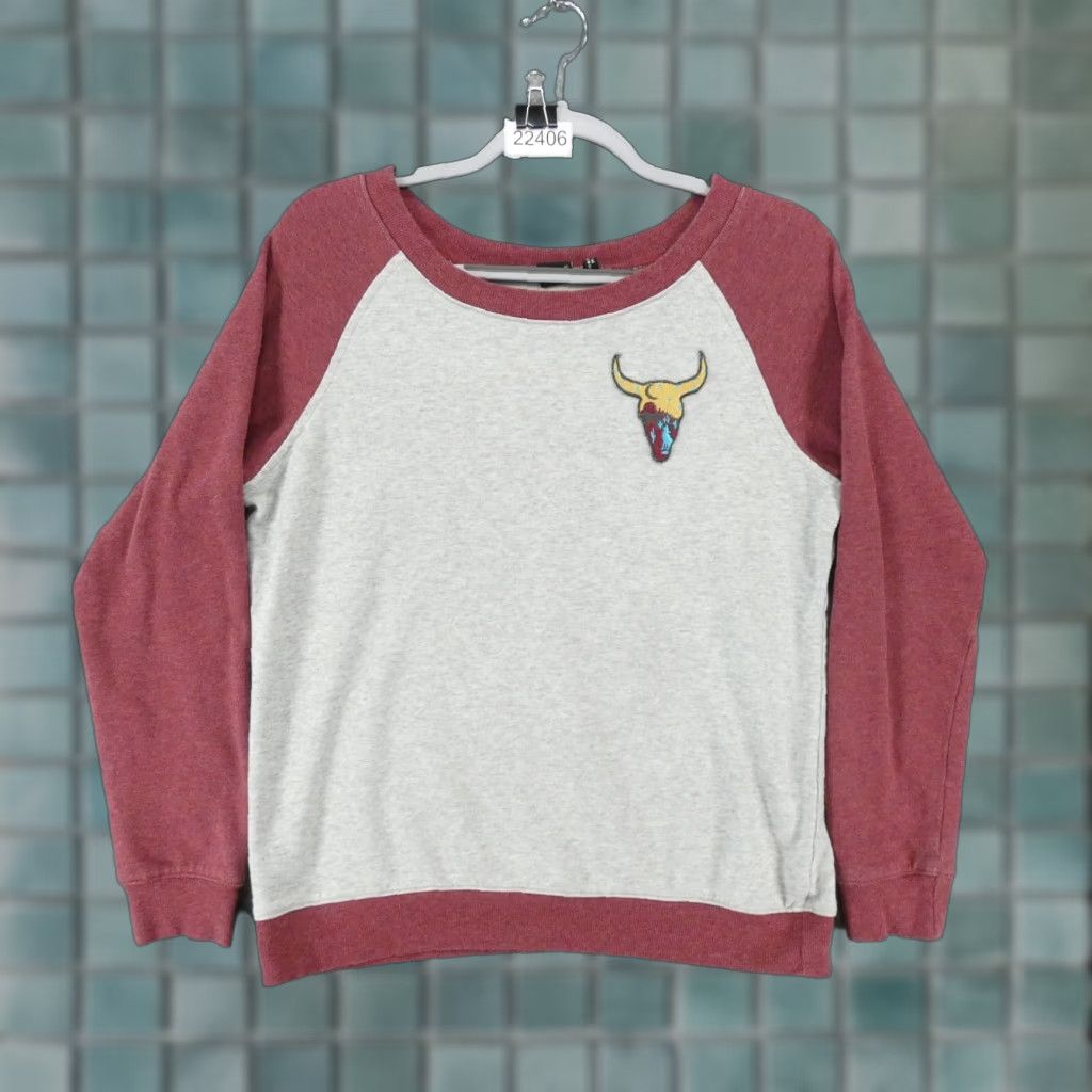 Vintage Cruel Sweatshirt Women Medium Long Sleeve Pullover Gray Red w Bull Skull Size M / US 6-8 / IT 42-44 - 1 Thumbnail
