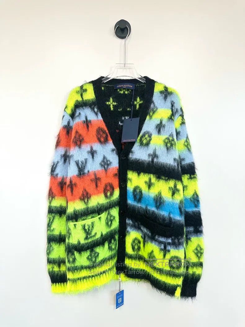Louis Vuitton Louis Vuitton Colorful, full-print logo mohair knit cardig Size US L / EU 52-54 / 3 - 1 Thumbnail