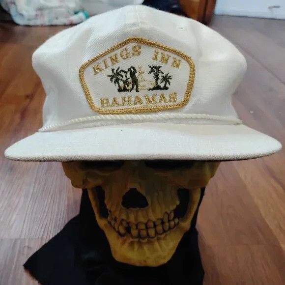 Other DS Vintage King's Inn Golf Club Bahamas Patch Trucker Hat Size ONE SIZE - 1 Thumbnail