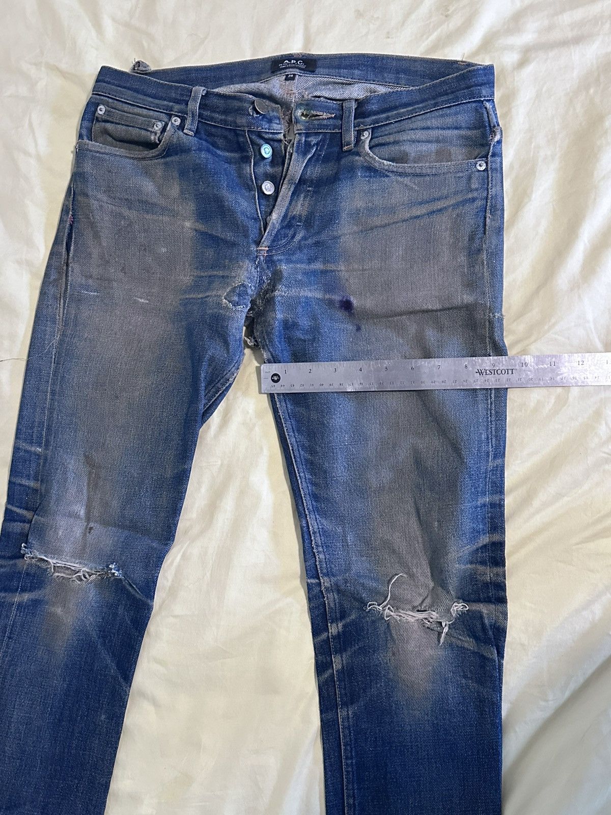 A.P.C. A.P.C. Petit Standard Distressed Indigo Denim Jeans Size 28 Size US 28 / EU 44 - 3 Thumbnail