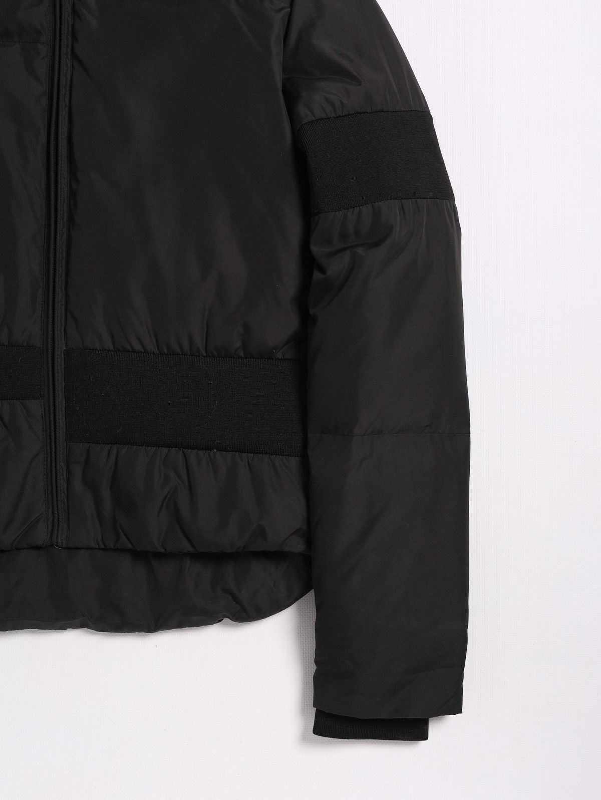 Maison Margiela MM6 Maison Margiela Puffer Asymmetrical Down Jacket Black Size S / US 4 / IT 40 - 3 Thumbnail