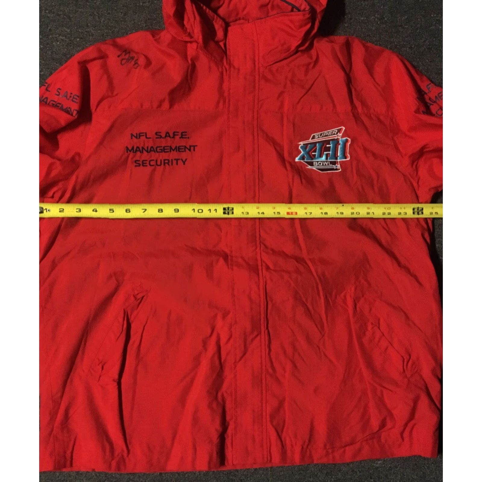 NFL VINTAGE Super Bowl XLII 42 Security Jacket L NFL Football Patriots Giants Sport Red Windbreaker Hooded Mens Team Size US L / EU 52-54 / 3 - 7 Thumbnail