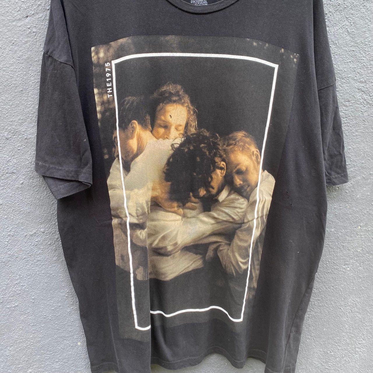 Band Tees Thrashed Faded The 1975 Band Tee Size US XXL / EU 58 / 5 - 2 Thumbnail