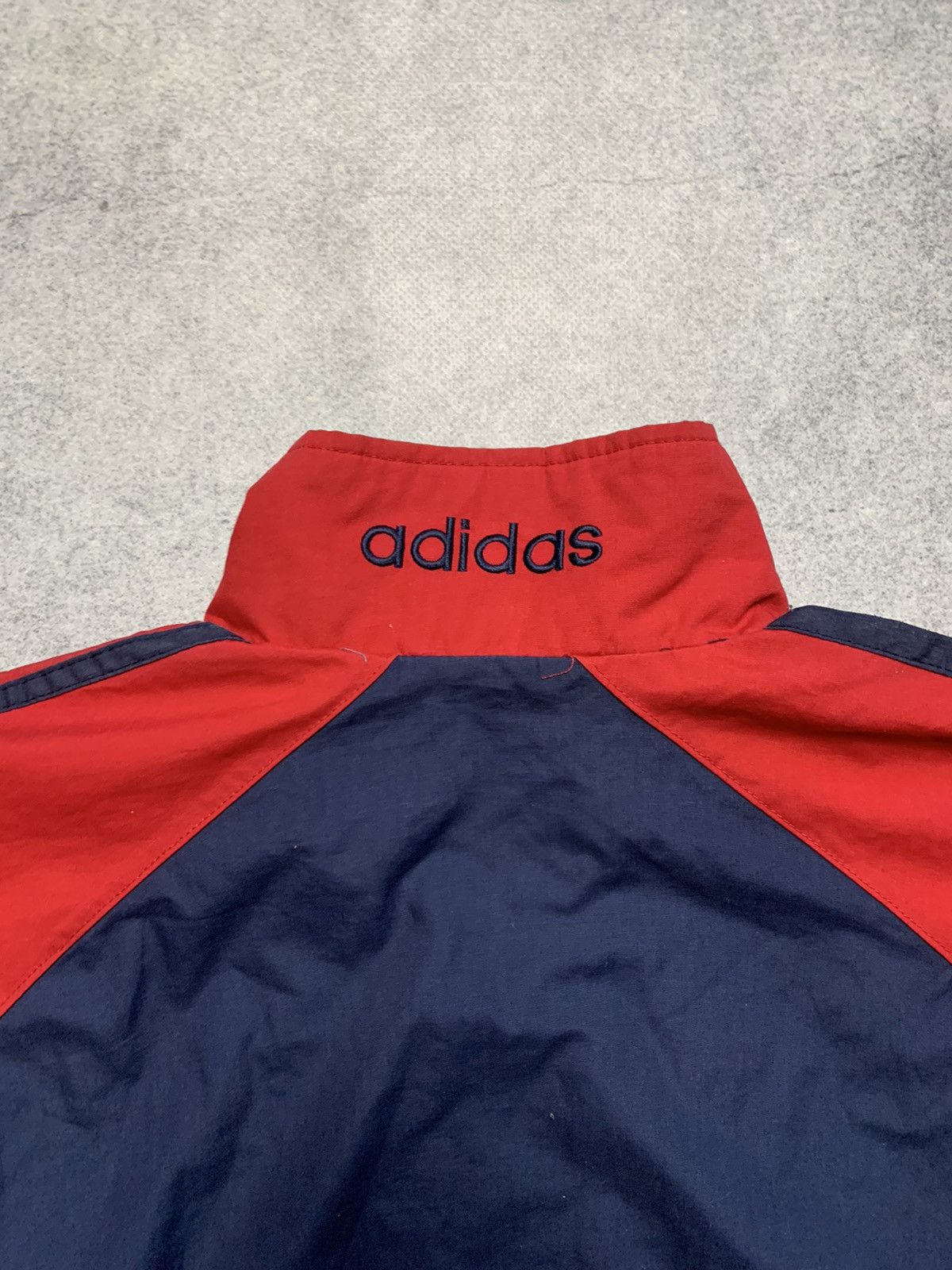 Vintage Vintage Adidas Tracksuit Nylon Drill Y2K jacket Size US M / EU 48-50 / 2 - 10 Thumbnail