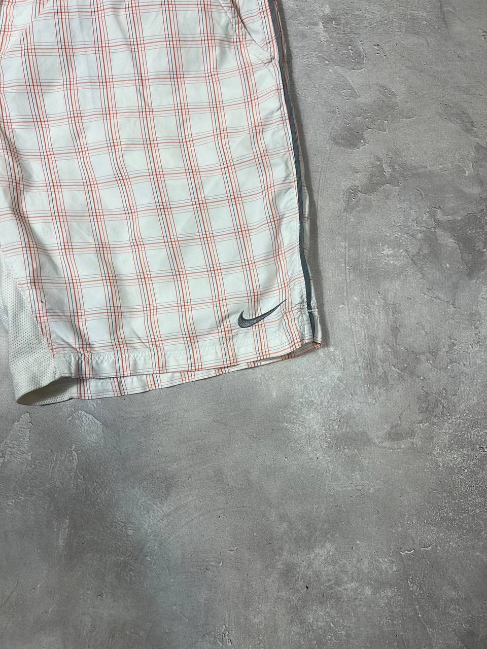 Nike × Vintage Vintage Nike Check Shorts Size US 32 / EU 48 - 3 Thumbnail
