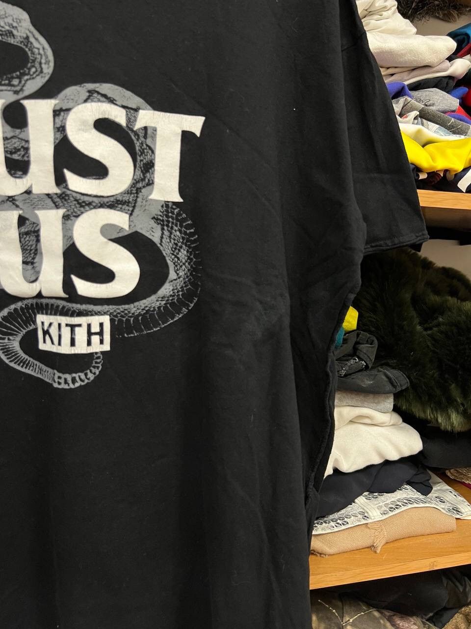 Hypebeast × Kith Kith Vintage Distressed Just Us Logo T-Shirt Large Size US XL / EU 56 / 4 - 5 Thumbnail