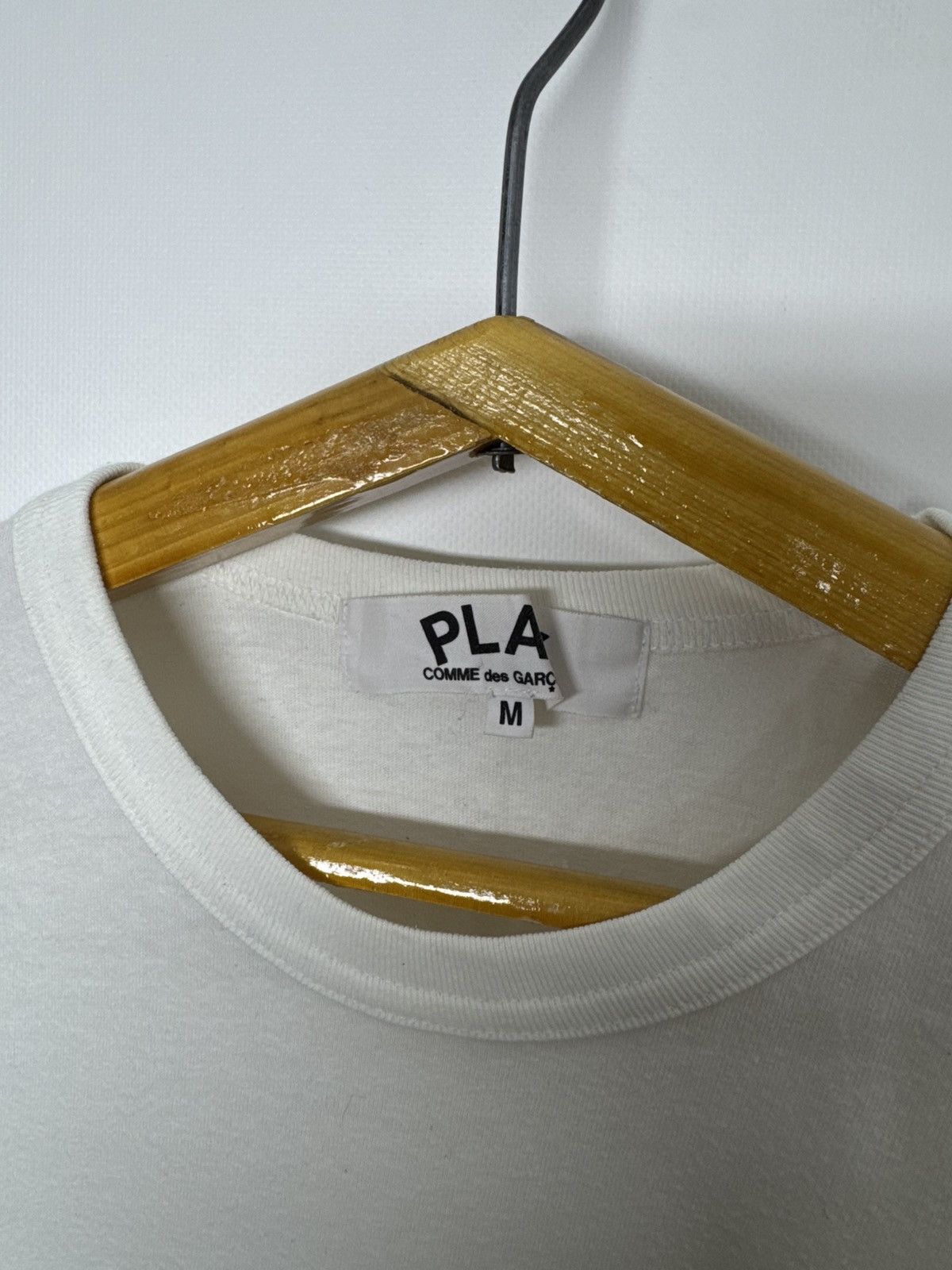 Comme des Garcons Comme des Garcons Play Logo Luxury T Shirt Size US M / EU 48-50 / 2 - 10 Thumbnail