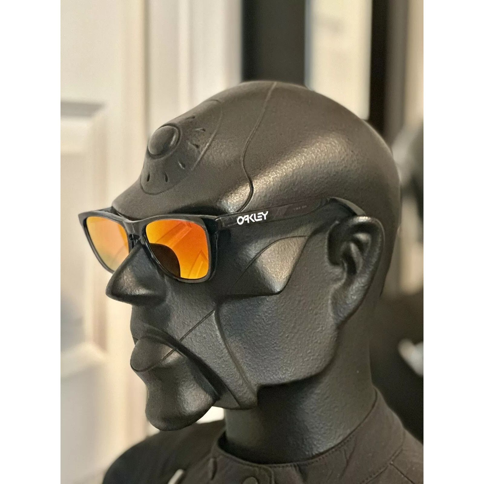 image of New! Oakley Frogskins Sunglasses Crystal Black Red Iridium, Men's
