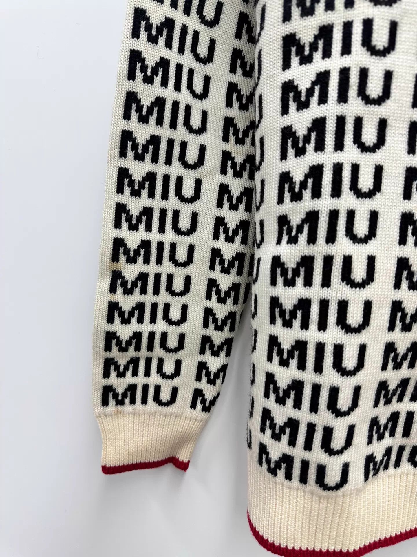 Miu Miu MIU MIU all-over print cardigan size 40 Size S / US 4 / IT 40 - 8 Thumbnail