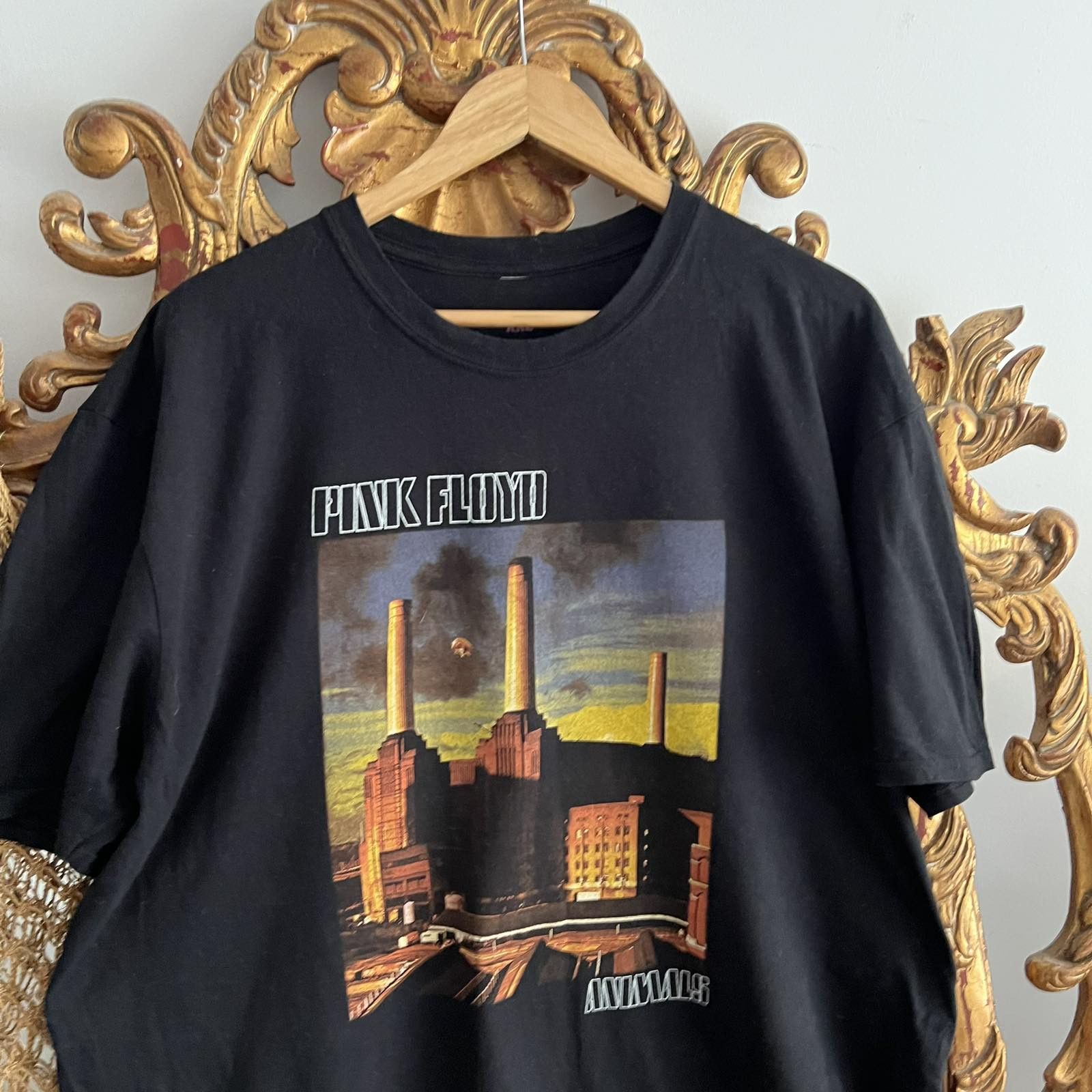 Band Tees Vintage 00s Pink Floyd ANIMAL Band Tee Sz XL Size US XL / EU 56 / 4 - 3 Thumbnail