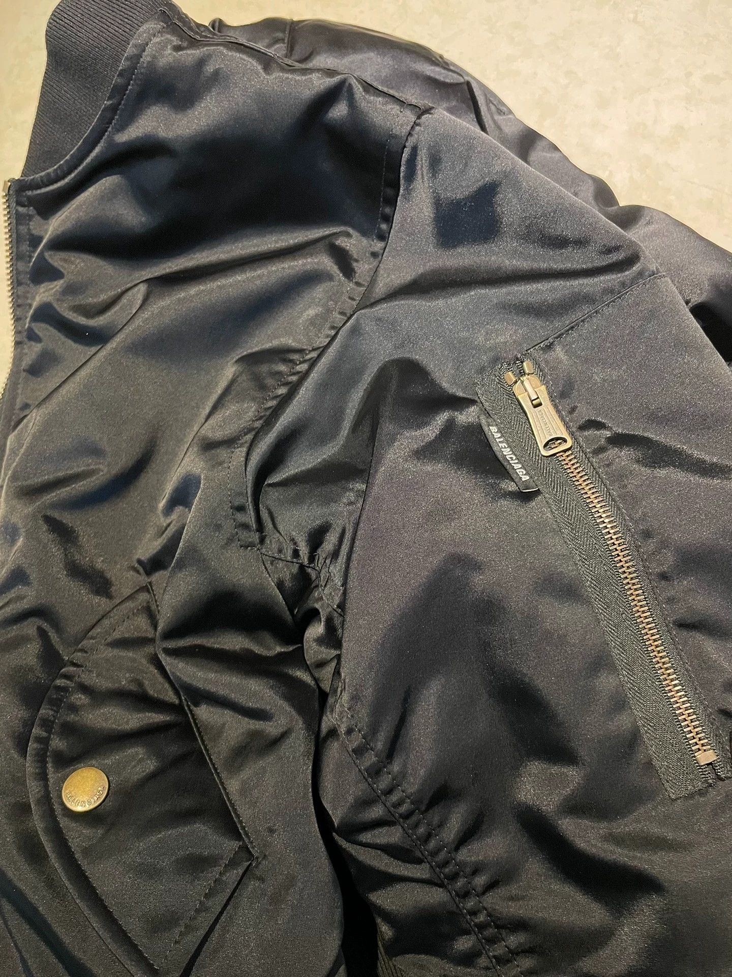 Balenciaga Balenciaga Shrunk SS23 Ma1 Slim Black M Rihanna Nihken New Size US M / EU 48-50 / 2 - 4 Thumbnail