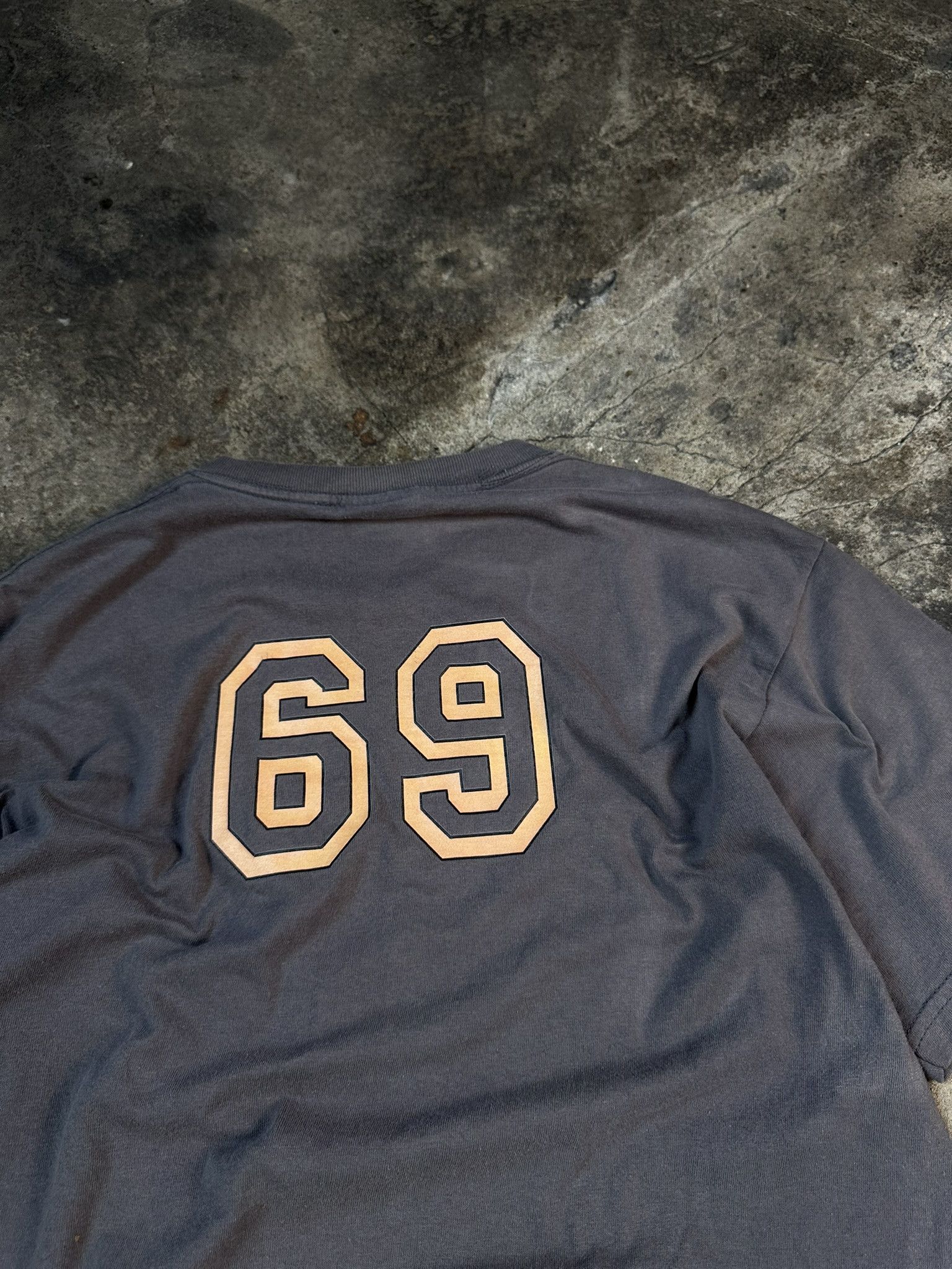 Hook-Ups 00s Vintage Pornstar 69 Logo Spellout Skate T-shirt Size US M / EU 48-50 / 2 - 3 Thumbnail