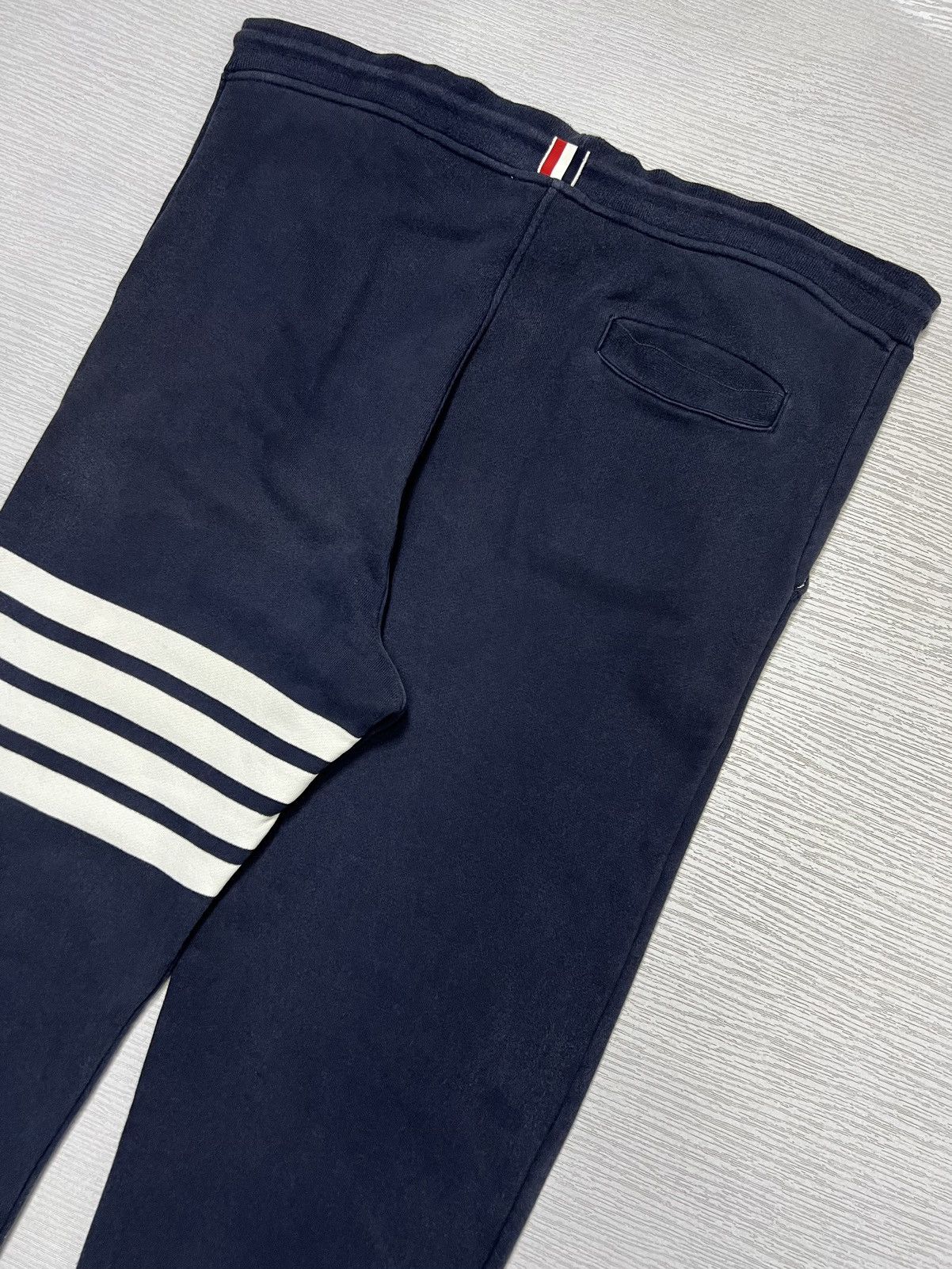 Thom Browne Thom Browne - Classic Loopback 4 Bar Sweatpants Size US 38 / EU 54 - 9 Thumbnail