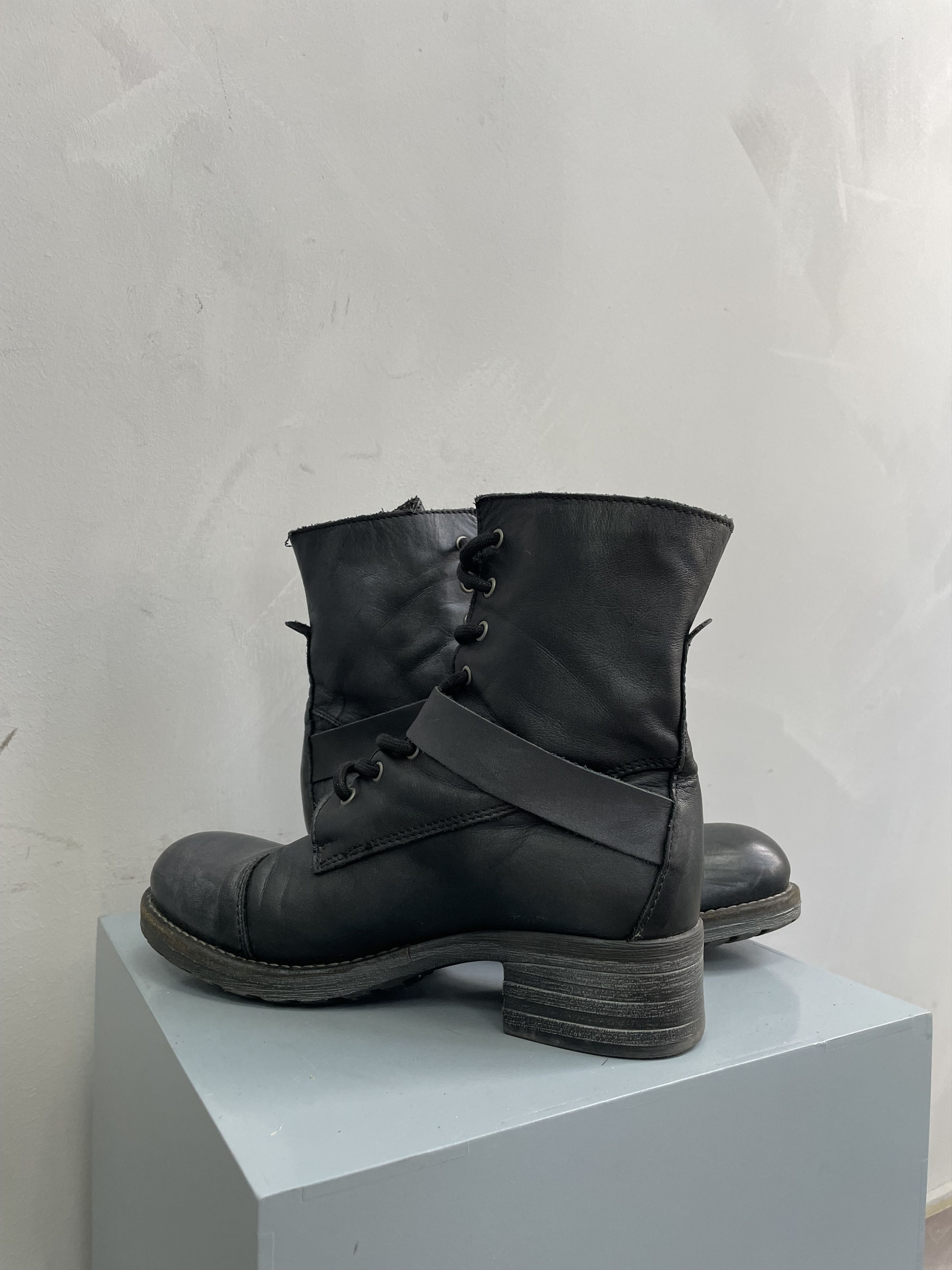If Six Was Nine Rare japanese Rick owens style leather moto boots y2k Size US 7 / EU 40 - 7 Thumbnail