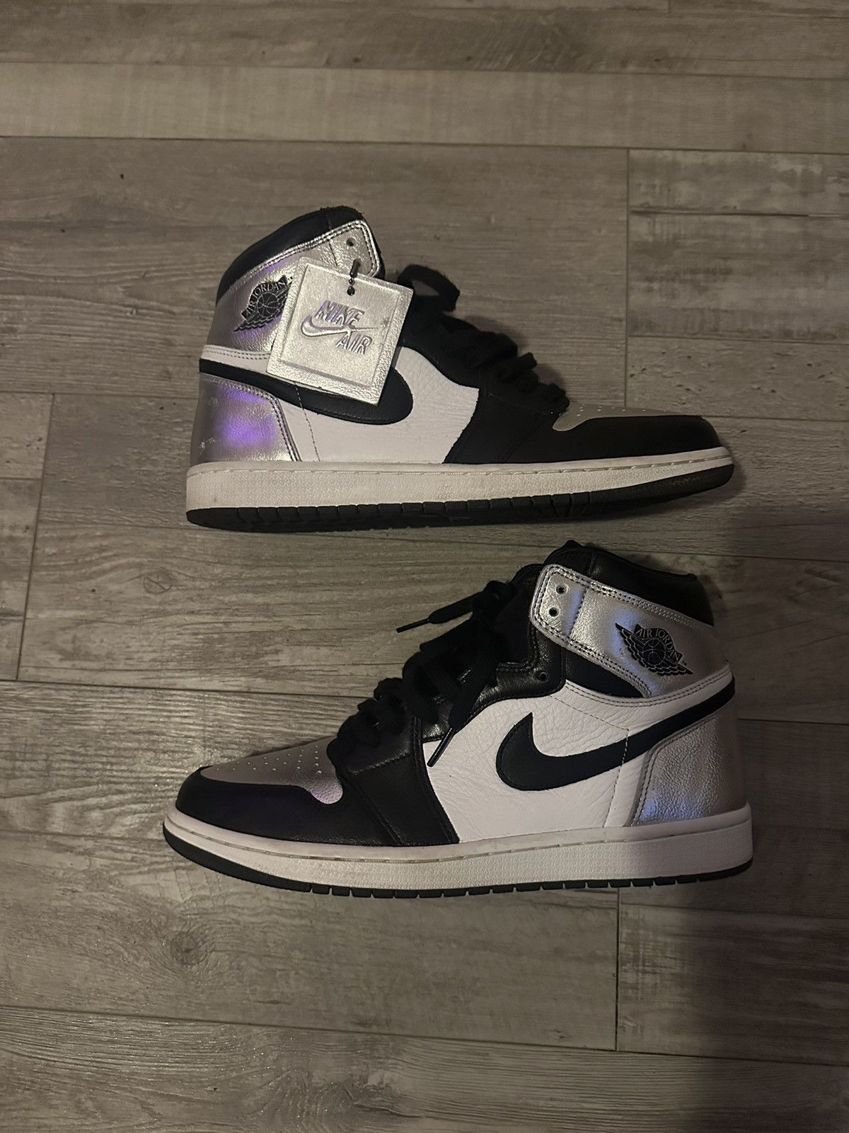Jordan Brand × Nike WMNS Air Jordan 1 High OG Metallic “Silver Toe” Size US 11.5 / IT 41.5 - 1 Thumbnail