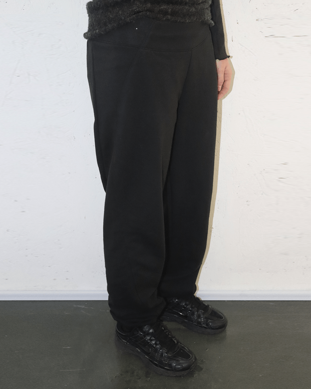Hussein Chalayan Puma by Hussein Chalayan Shala Curve MB Pants Black Size 27" / US 4 / IT 40 - 3 Thumbnail