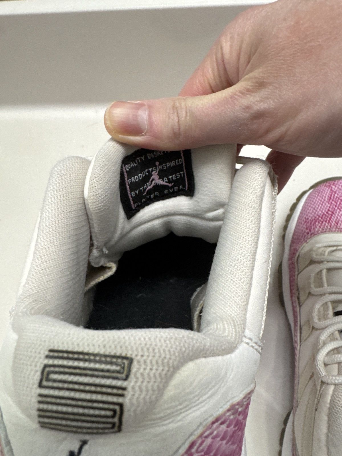 Nike Air Jordan 11s Pink Snakeskin Size US 5 / IT 35 - 3 Thumbnail