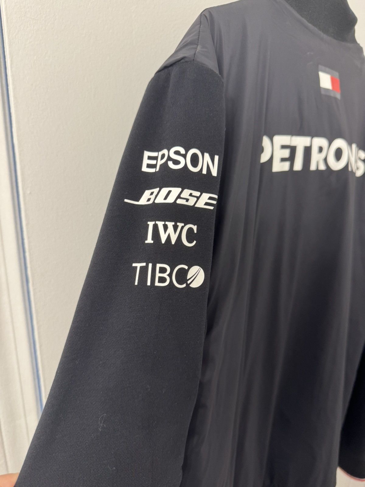 Formula 1 × Mercedes-Benz mercedes-AMG petronas sweatshirt Size US L / EU 52-54 / 3 - 4 Thumbnail