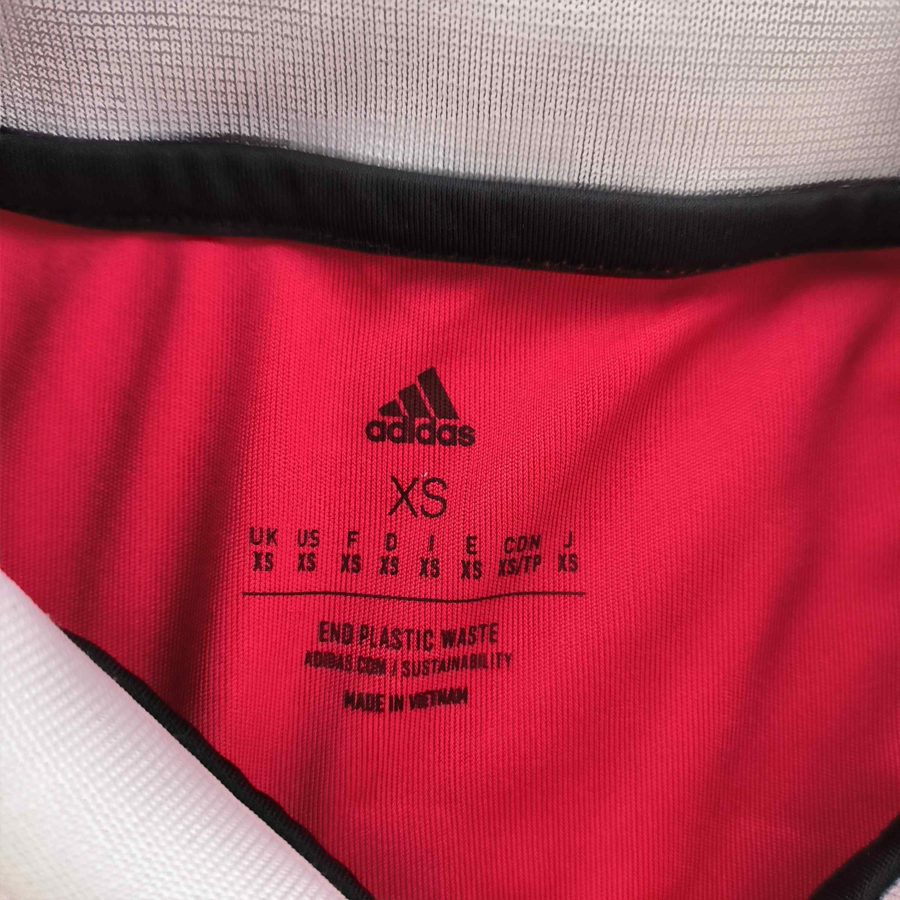 Adidas Manchester United 22-23 home C.Ronaldo football jersey sz XS Size US XS / EU 42 / 0 - 6 Thumbnail