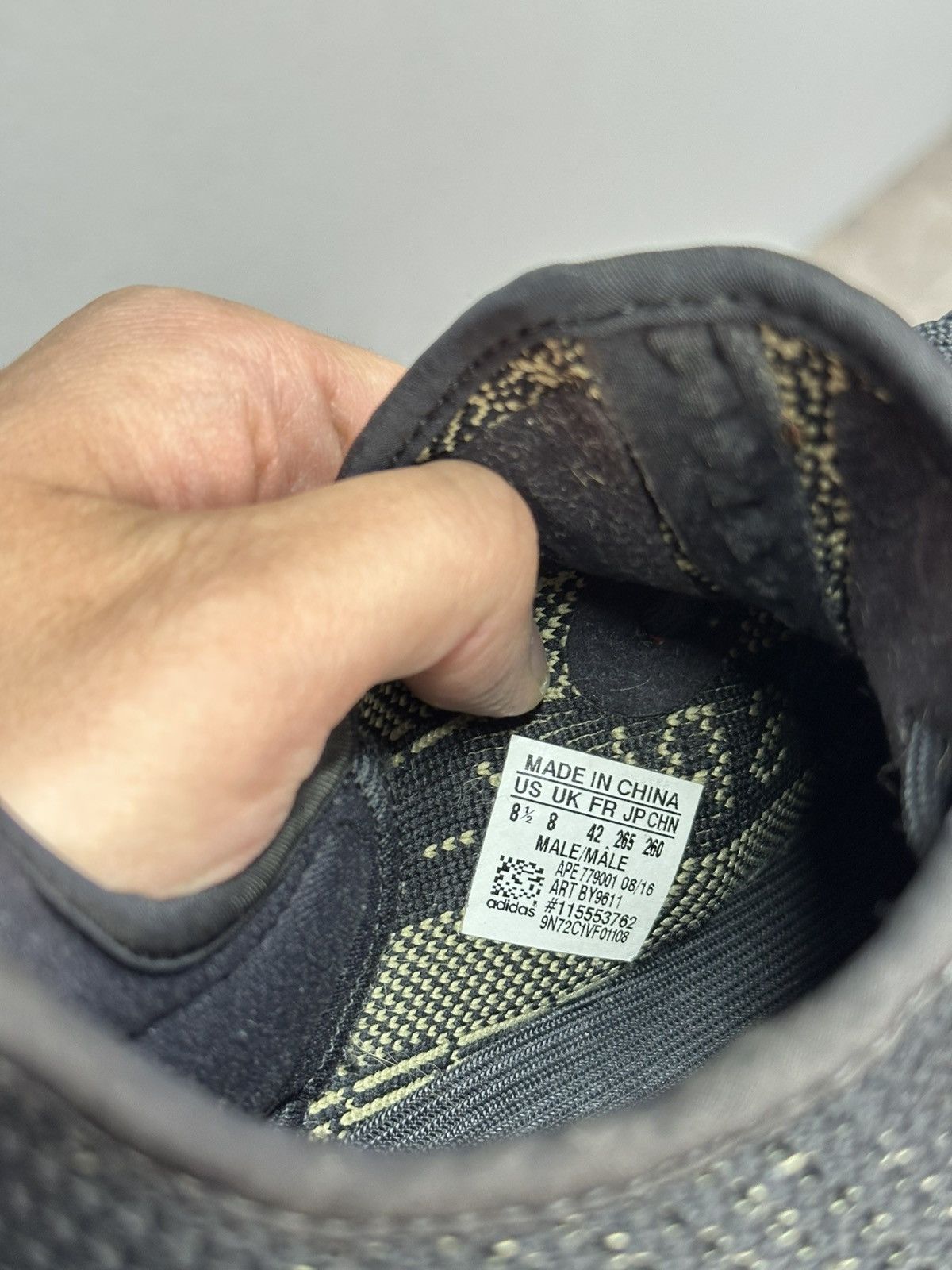 Adidas Vintage 2016 Adidas Yeezy 350 V2 Oreo Shoes Sneakers Size US 8.5 / EU 41-42 - 11 Thumbnail