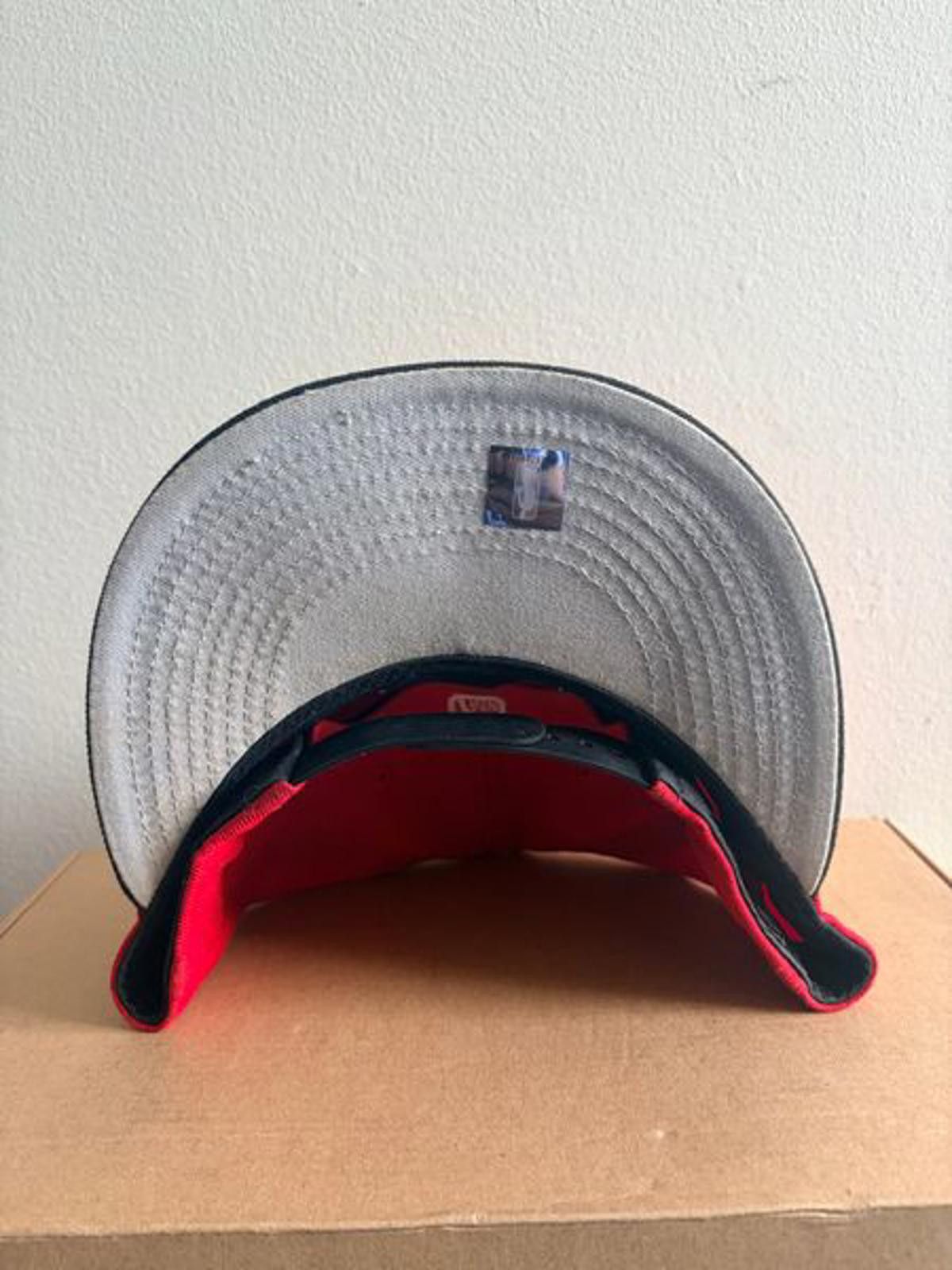 New Era New Era Chicago Bulls 2-Tone 9FIFTY Adjustable Snapback Hat Size ONE SIZE - 3 Thumbnail