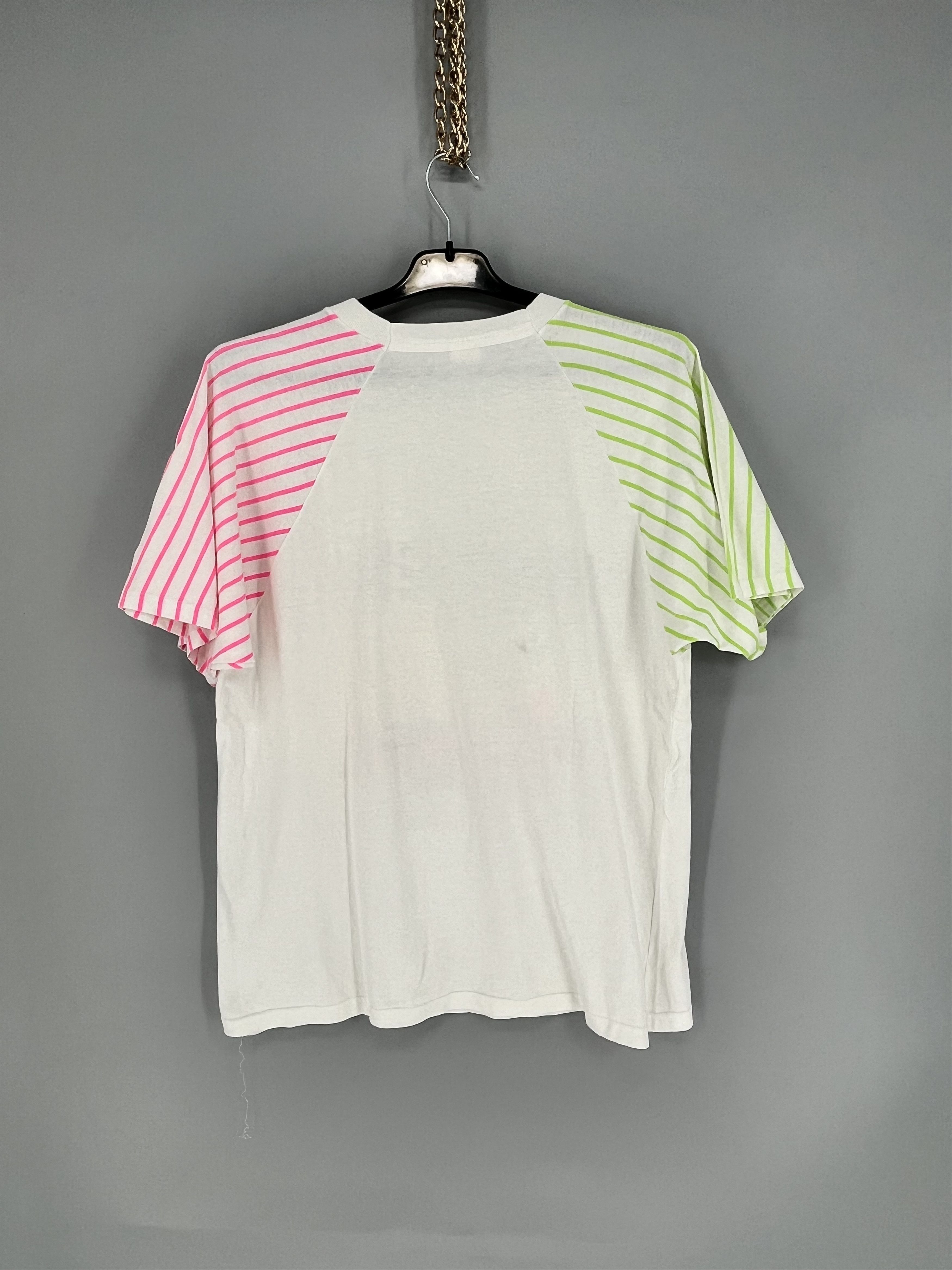 Vintage Vintage 90s Rare Crazy Surfer Skater Style Boot Tee M Size US M / EU 48-50 / 2 - 8 Thumbnail