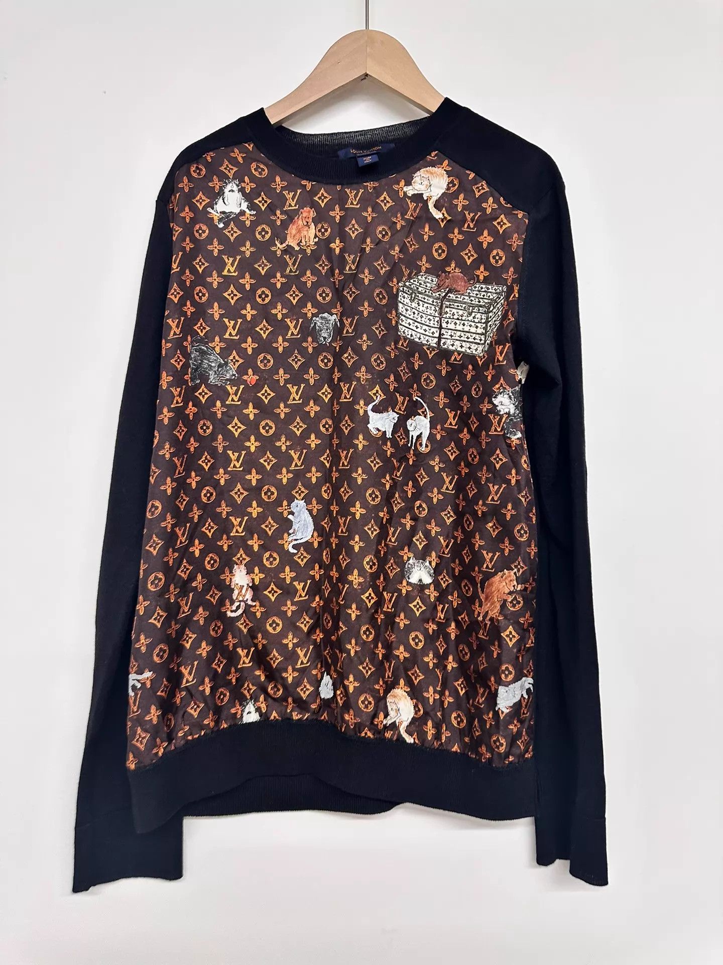 Louis Vuitton Louis Vuitton all over print M shirt Size US M / EU 48-50 / 2 - 1 Thumbnail