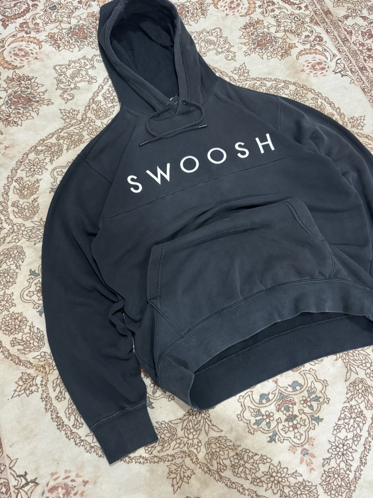 Nike × Vintage Rare Nike Swoosh Big Spellout Hoodie Size US L / EU 52-54 / 3 - 3 Thumbnail