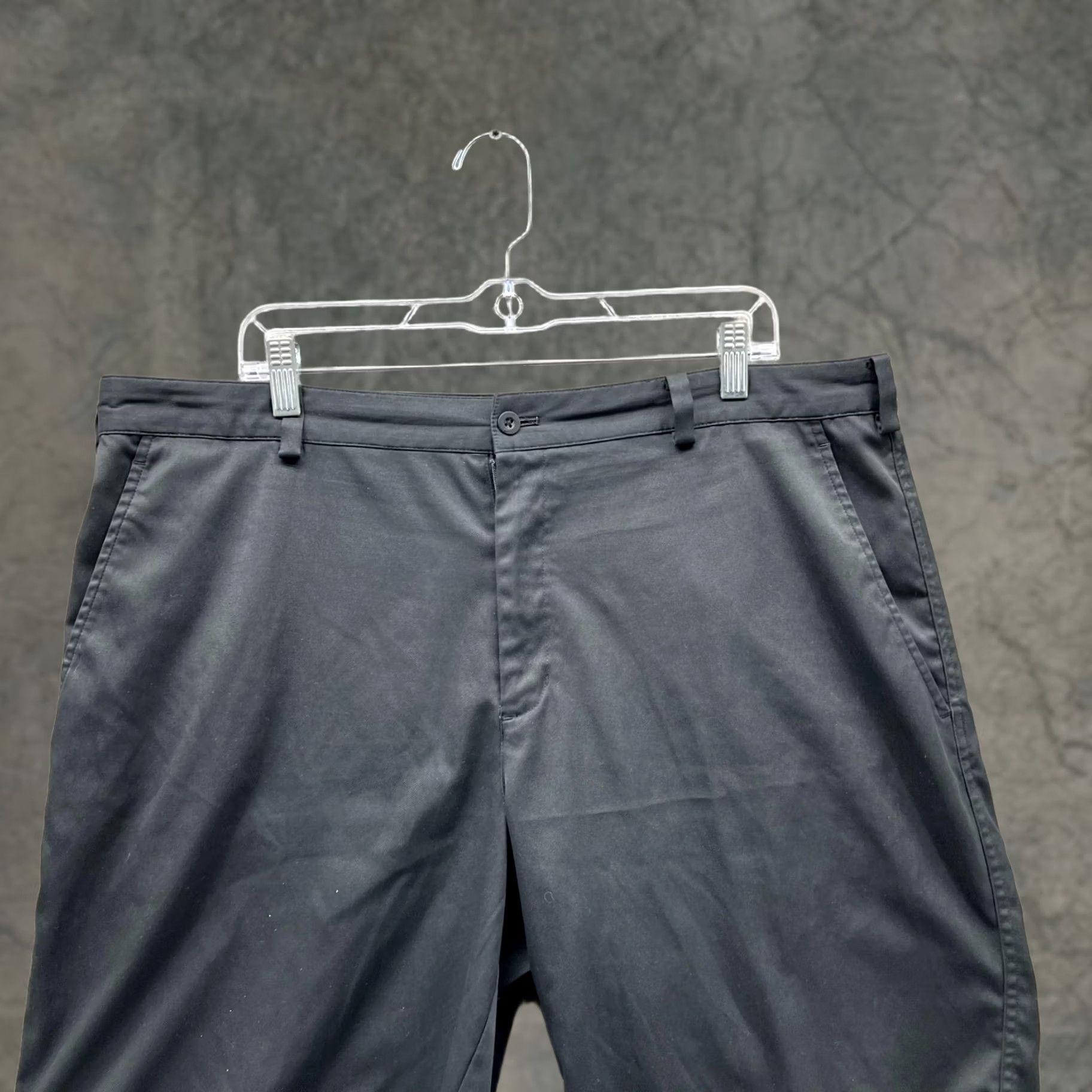 Nike VINTAGE Nike Shorts Men 38 Black Chino Flat Athletic Golf Dri Fit Swoosh Golf Shorts Mens Size US 38 / EU 54 - 1 Thumbnail