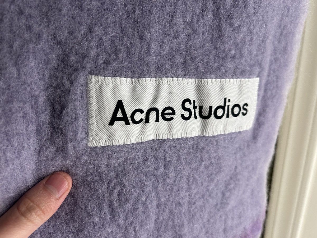 Acne Studios Acne Studios Scarf Purple Wool / Mohair Muffler Fringe Size ONE SIZE - 1 Thumbnail