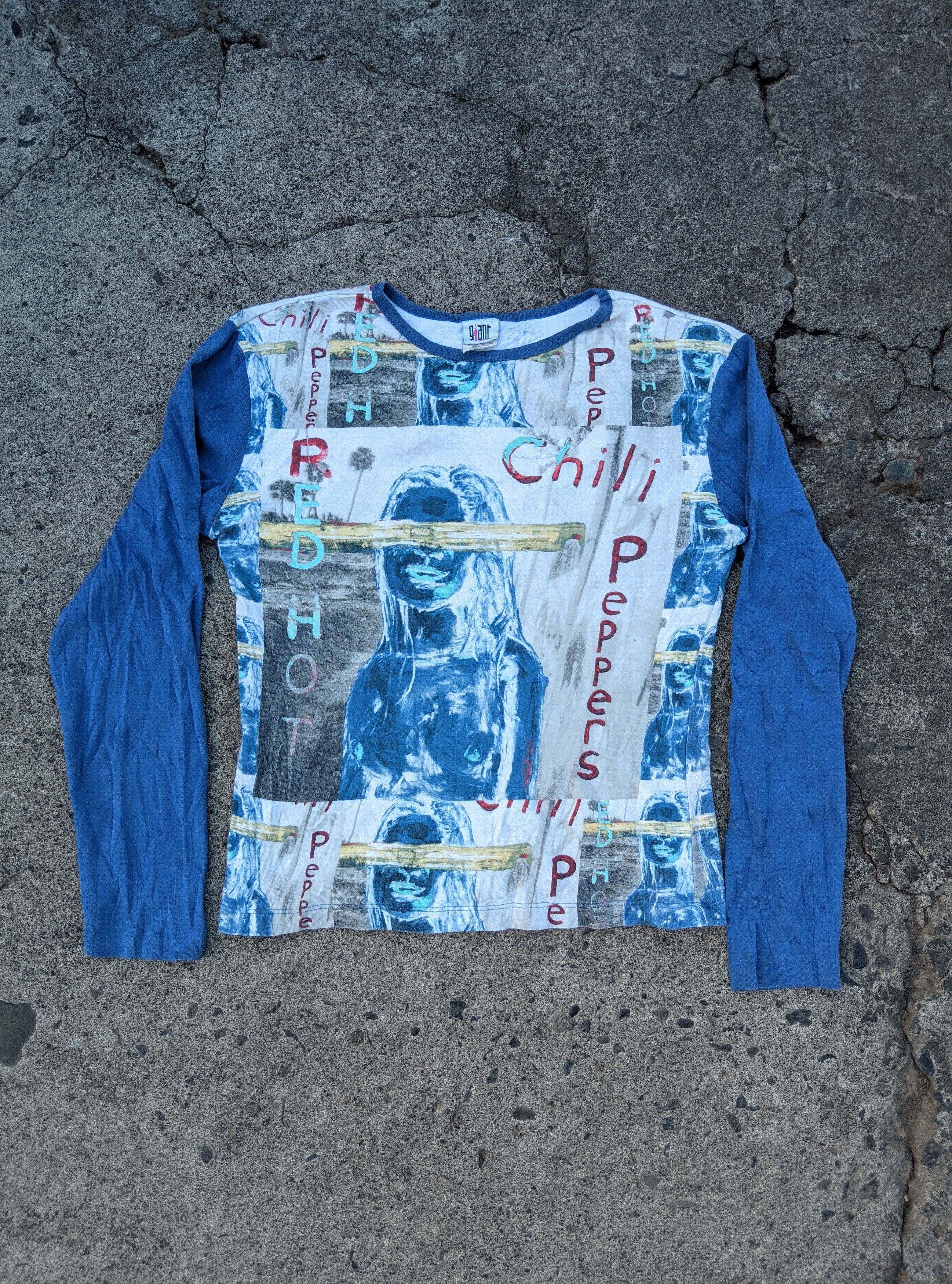 Band Tees Vintage 2002 red hot chilipeppers by the way aop baby tee Size L / US 10 / IT 46 - 1 Thumbnail