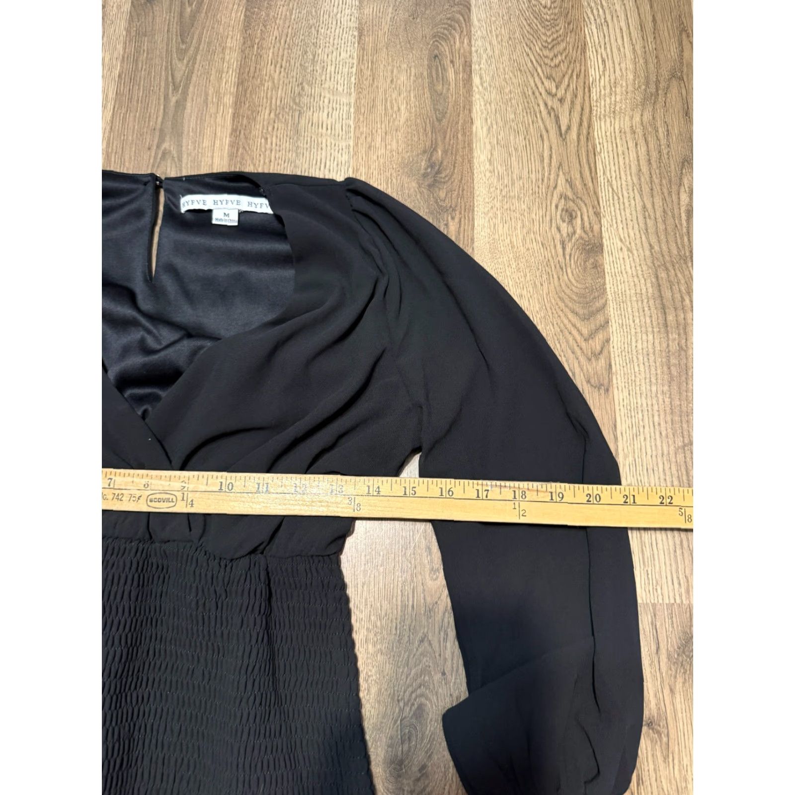 Vintage **Hyfve Women's Black Long Sleeve V-neck Ruffle Hem Medium Dress** User: Hyfve Women's Black Long Sleeve V-neck Ruffle Hem Medium Dress Size M / US 6-8 / IT 42-44 - 7 Thumbnail