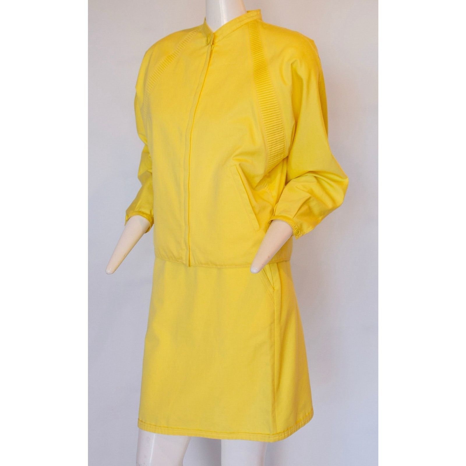 Versace VTG Gianni Versace Canary Yellow 100% Cotton Skirt & Jacket Size 28" / US 6 / IT 42 - 5 Thumbnail