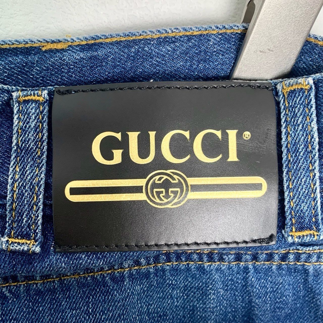 Gucci Gucci Leather Patch Logo Denim Shorts, Blue Size 27" / US 4 / IT 40 - 4 Thumbnail
