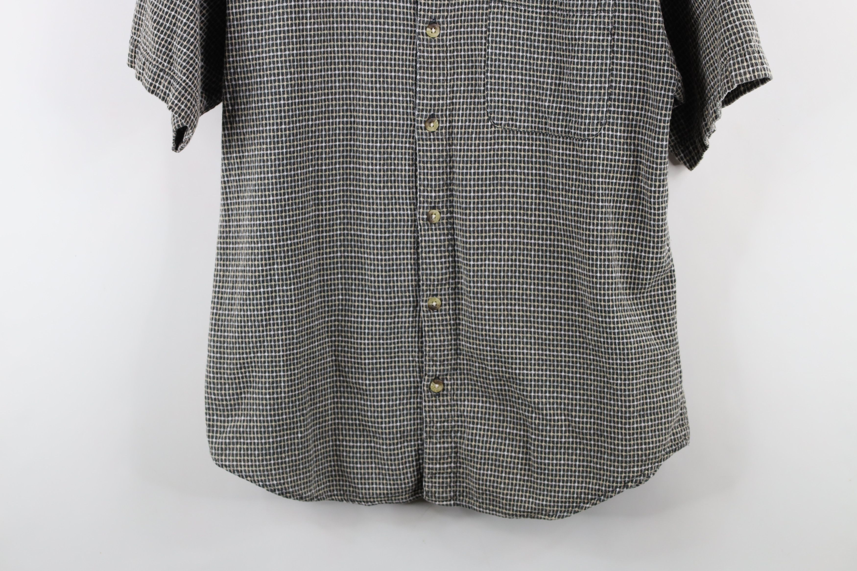 Vintage Vintage 90s Streetwear Short Sleeve Collared Button Shirt Size US M / EU 48-50 / 2 - 3 Thumbnail