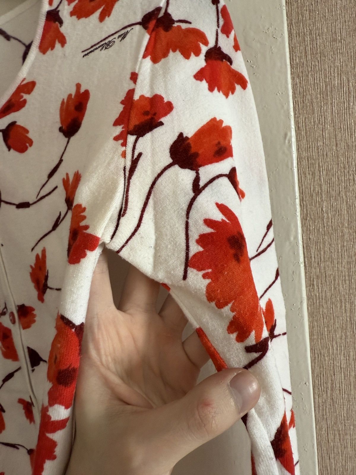 Blumarine Vintage Miss Blumarine Red Floral Cardigan White Knit Size L / US 10 / IT 46 - 8 Thumbnail
