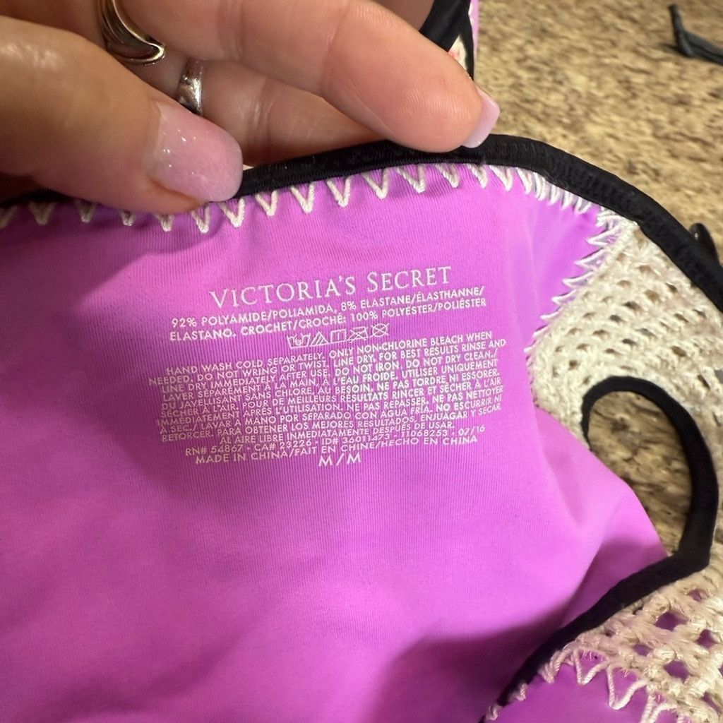 Victoria's Secret Victoria's Secret Purple and Black Bikini with Gold Details Size L / US 10 / IT 46 - 8 Thumbnail