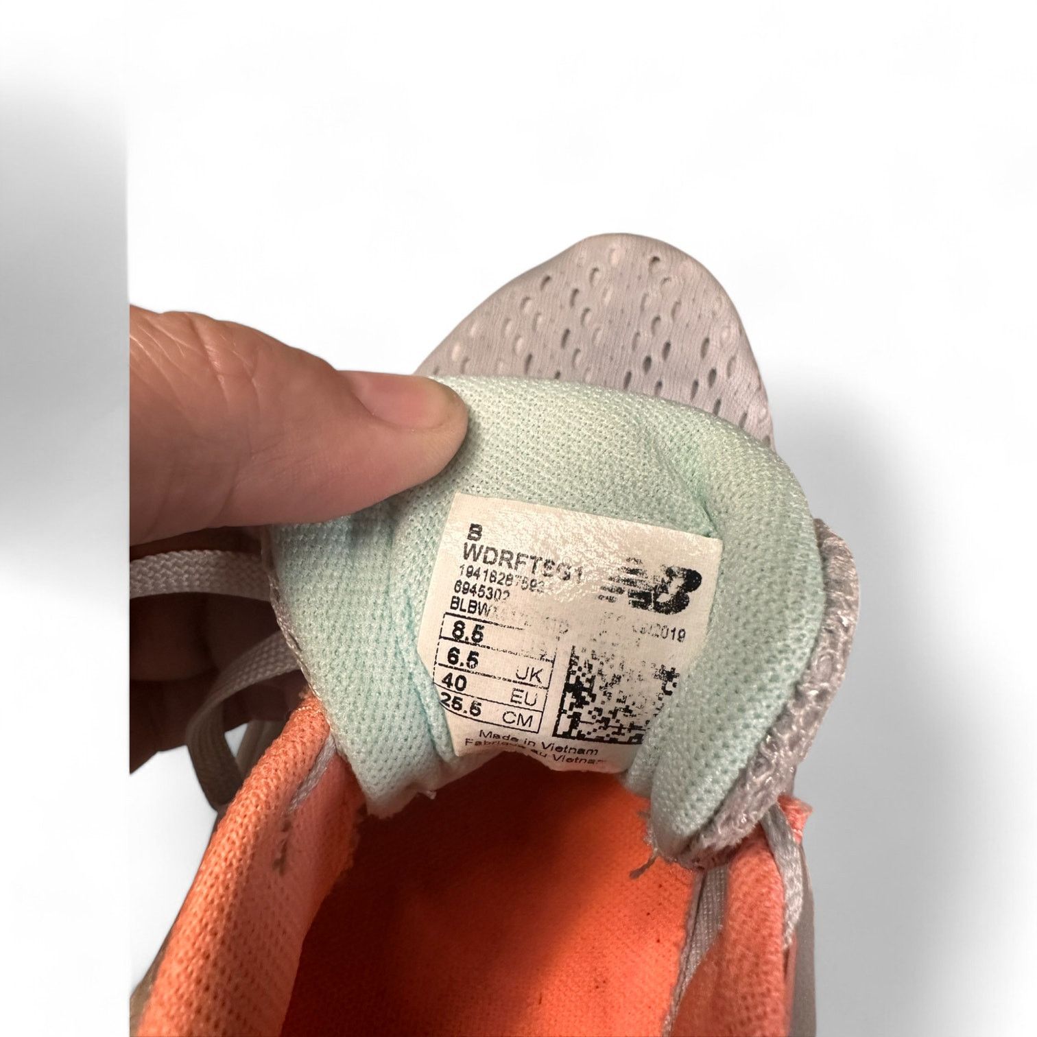 New Balance New Balance WDRFT SG1 Athletic Running Shoe size 8.5 womens Size US 8.5 / IT 38.5 - 12 Thumbnail