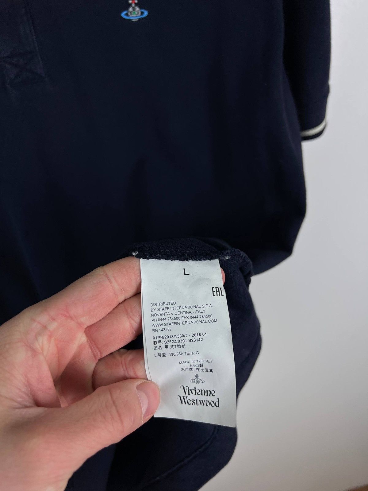 Vivienne Westwood Vivienne Westwood luxury t-shirts size L Size US L / EU 52-54 / 3 - 4 Thumbnail