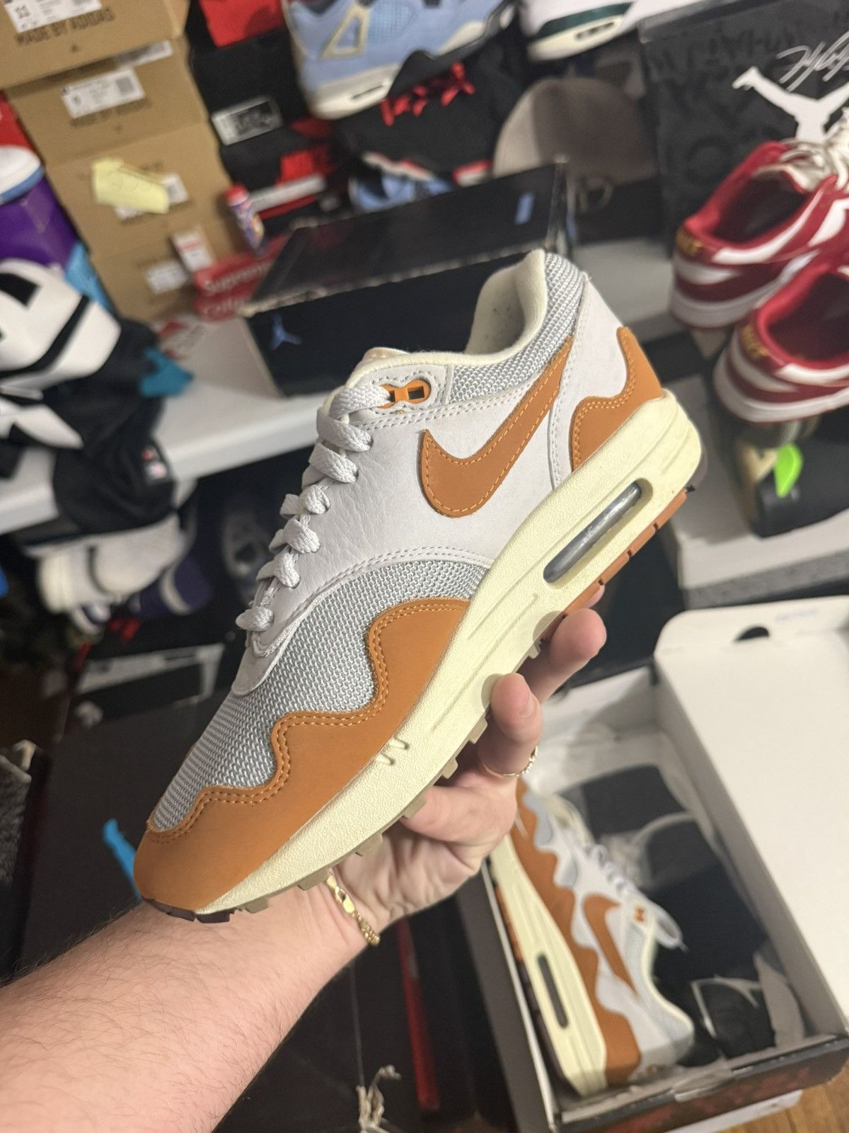 Nike × Patta Nike airmax 1 patta orange sz 7 Size US 7 / EU 40 - 3 Thumbnail