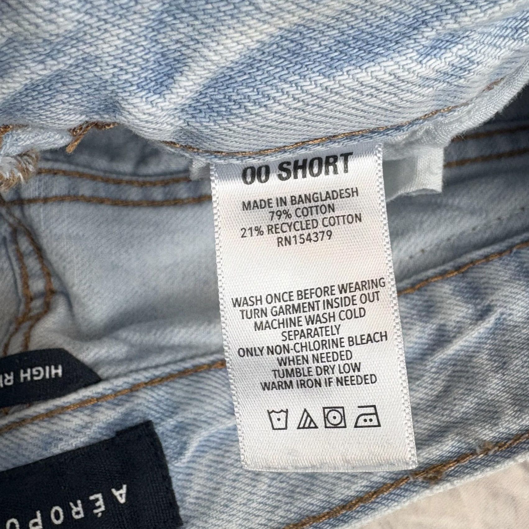 Aeropostale Aéropostale High Rise Baggy Jeans Womens 00 Short Light Wash Wide-Leg Denim Size 24" / US 00 / IT 34 - 7 Thumbnail