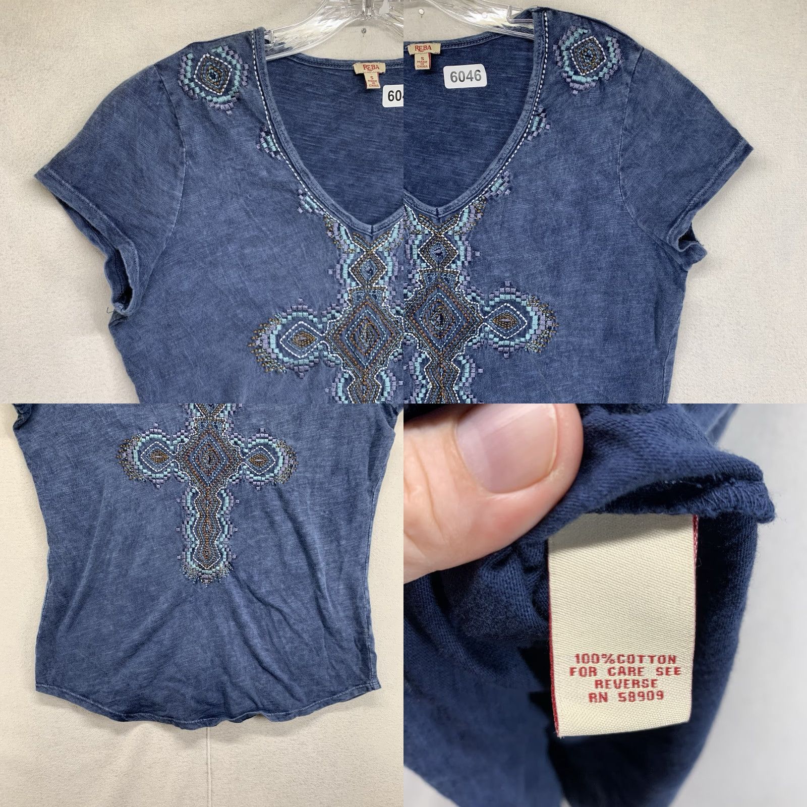 Vintage VINTAGE Reba McEntire Cross T-Shirt Women's Small Short Sleeve Cotton Embroidered Blue Casual Western Faith 2000s Size S / US 4 / IT 40 - 8 Thumbnail