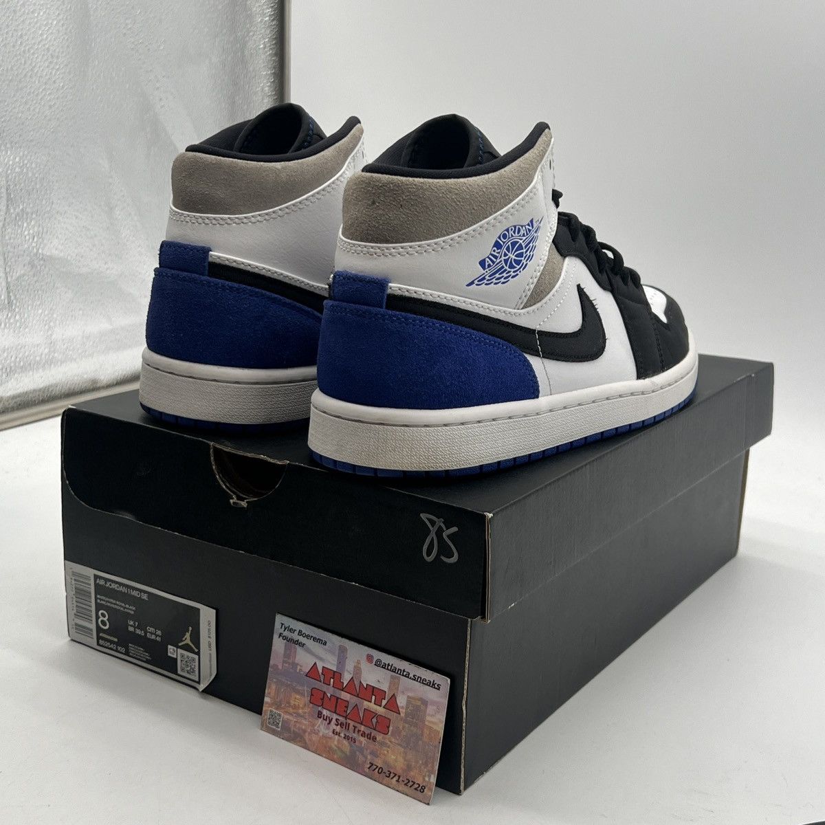 Jordan Brand Air Jordan 1 Mid Royal black toe Size US 8 / EU 41 - 5 Thumbnail