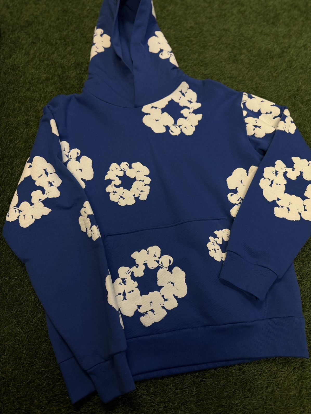 DENIM TEARS Denim Tears Cotton Wreath Hoodie Size Small (NEW) Size US S / EU 44-46 / 1 - 2 Thumbnail