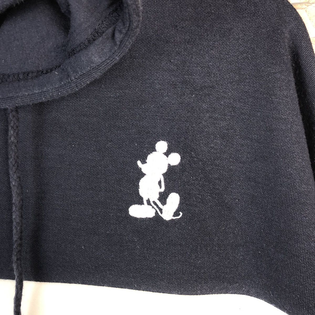 Disney Disney Mickey Mouse vintage sweatshirt Hoodie #A673 Size US L / EU 52-54 / 3 - 9 Thumbnail