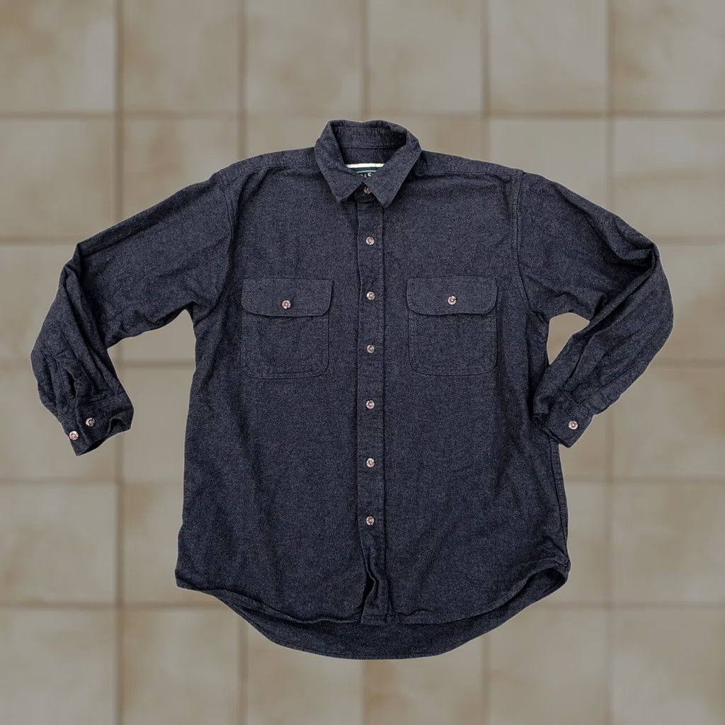 Vintage VINTAGE Field & Stream Button-Down Flannel Shirt LG Men's Grey Long Sleeve Heavy Size US L / EU 52-54 / 3 - 1 Thumbnail