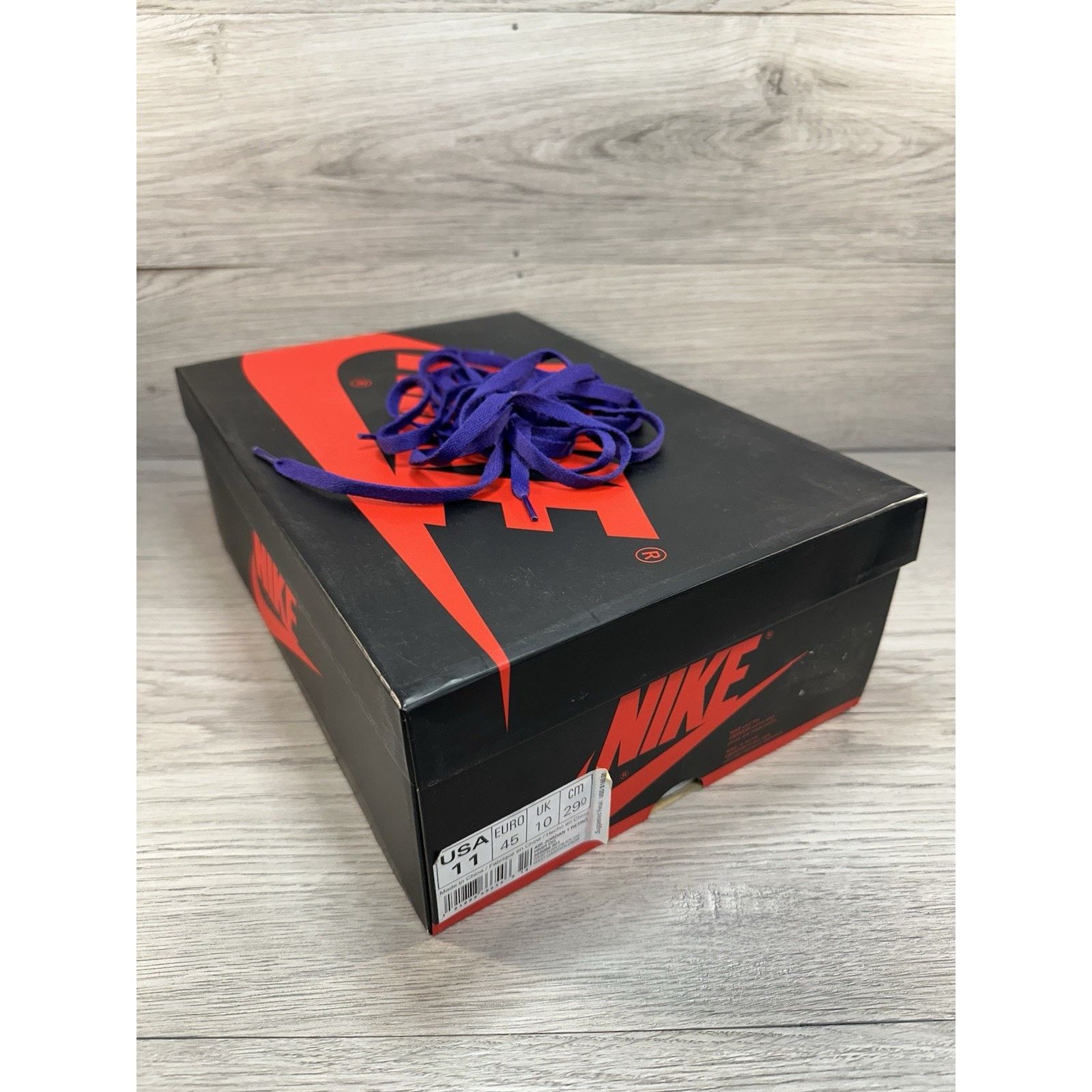 Jordan Brand Air Jordan 1 Retro OG High Court Purple - Size 11 Size US 11 / EU 44 - 9 Thumbnail