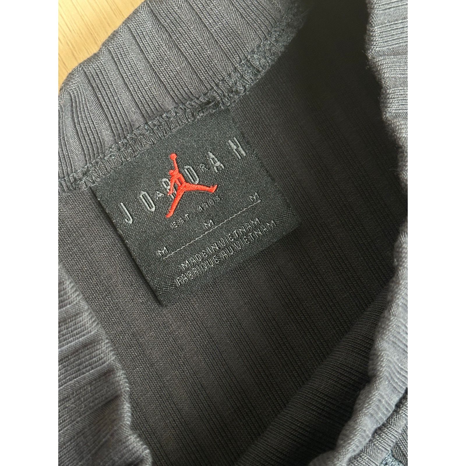 Jordan Brand Jordan Black Ribbed Crewneck - Size M - New Size M / US 6-8 / IT 42-44 - 5 Thumbnail